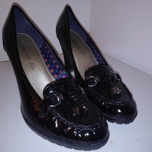 Anne Klein Black Alligator Loafer Style Heels